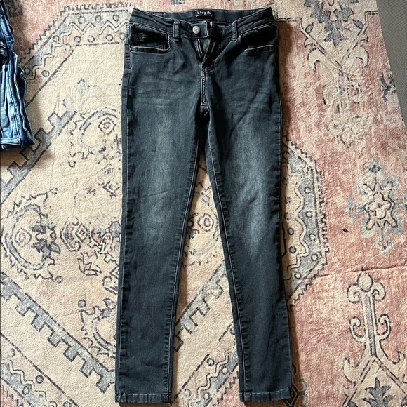 kidpik Other - kidpik Girl’s Charcoal Skinny Jeans